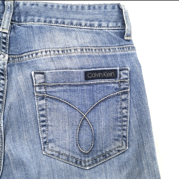 SOLD Women's Calvin Klein Straight Leg Jeans 8 long - Picture 9 of 9